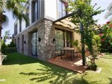 ALSANCAK COMPLEX NATURA'DA İKİ YATAK ODALI MOBİLYALI DAİRE