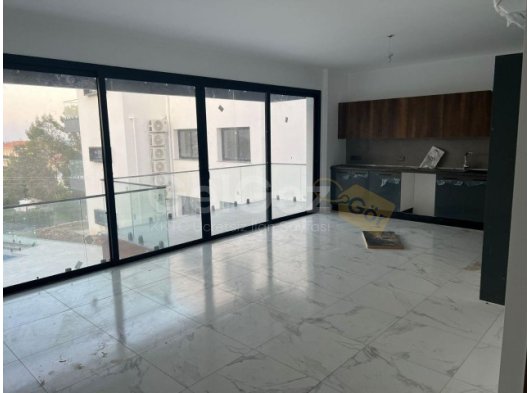 DENİZ MANZARALI SATILIK İKİ YATAK ODALI DAİRE