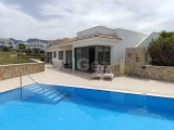 ÜÇ YATAK ODALI MOBİLYALI LÜKS SAHİLDEKİ DENİZ KENARI BUNGALOW