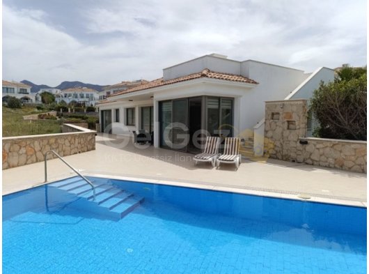 ÜÇ YATAK ODALI MOBİLYALI LÜKS SAHİLDEKİ DENİZ KENARI BUNGALOW