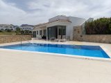 ÜÇ YATAK ODALI MOBİLYALI LÜKS SAHİLDEKİ DENİZ KENARI BUNGALOW