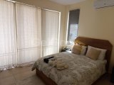DÖŞENMİŞ ÜÇ YATAK ODALI LÜKS VİLLA (GÜVENLİK KAPILARIYLA ÇEVRİLMİŞ, SAHİLE VE GOLF KULÜPLERİNE YAKIN)