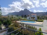 DÖRT YATAK ODALI HAVUZLU BUNGALOV