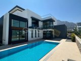 Satılık Villa-Karşıyaka, Girne