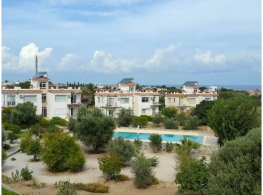LAPTA'DA İKİ YATAK ODALI TAM EŞYALI DAİRE