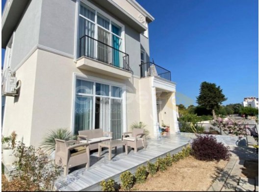 Lapta'da iki yatak odalı villa