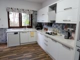 ÜÇ YATAK ODALI MOBİLYALI AKDENİZ TARZI DAİRE