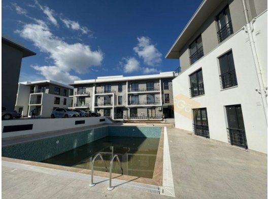 KAVANLAR SİTESİNDE 1+1 DAİRE