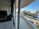ALSANCAK ANAYOL ÜZERİNDE ÜÇ YATAK ODALI DAİRE