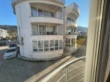 ALSANCAK ANAYOL ÜZERİNDE ÜÇ YATAK ODALI DAİRE