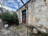 TEK KATLI İKİ YATAK ODALI GELENEKSEL KIBRIS EVİ