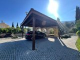 BELLAPAIS'TE MUHTEŞEM MANZARALI DÖRT YATAK ODALI HAVUZLU VİLLA