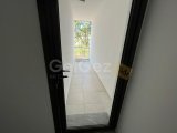 HAVUZLU SİTEDE ÜÇ YATAK ODALI EŞYALI DAİRE