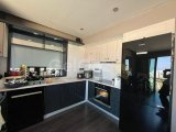 GİRNE MERKEZDE DAĞ VE DENİZ MANZARALI İKİ YATAK ODALI PENTHOUSE DAİRE