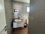 GİRNE MERKEZDE DAĞ VE DENİZ MANZARALI İKİ YATAK ODALI PENTHOUSE DAİRE