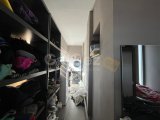 GİRNE MERKEZDE DAĞ VE DENİZ MANZARALI İKİ YATAK ODALI PENTHOUSE DAİRE
