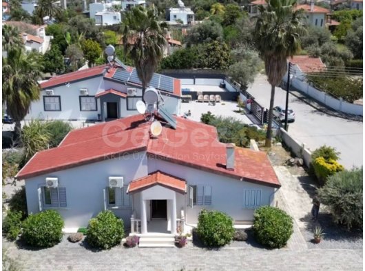 OZANKÖY ANAYOLA YAKIN ÜÇ YATAK ODALI VİLLA