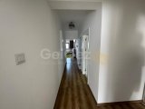 GİRNE MERKEZDE - DENİZ MANZARALI KİRALIK DAİRE