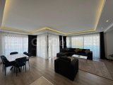 GİRNE MERKEZDE FULL EŞYALI ÜÇ YATAK ODALI SATILIK DAİRE