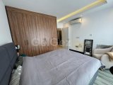 GİRNE MERKEZDE FULL EŞYALI ÜÇ YATAK ODALI SATILIK DAİRE
