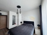 GİRNE MERKEZDE FULL EŞYALI ÜÇ YATAK ODALI SATILIK DAİRE