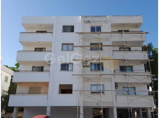 GİRNE MERKEZDE BAKIMLARI YENİ YAPILMIŞ 3+1 SATILIK DAİRE