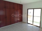 GİRNE MERKEZDE BAKIMLARI YENİ YAPILMIŞ 3+1 SATILIK DAİRE