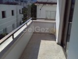 GİRNE MERKEZDE BAKIMLARI YENİ YAPILMIŞ 3+1 SATILIK DAİRE