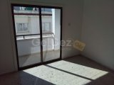 GİRNE MERKEZDE BAKIMLARI YENİ YAPILMIŞ 3+1 SATILIK DAİRE