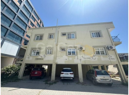 GİRNE MERKEZDE 3+1 SATILIK DAİRE