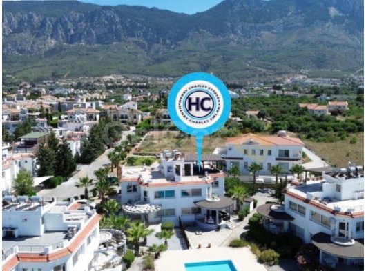 Satılık: Lapta'da Emerald Kompleksinde 3+1 çatı katı daire