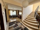 İngiliz tarzında, muhteşem 4+1 villa Deniz Manzaralı Cennet