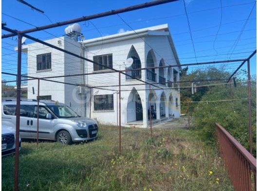 2 AYRI EV TÜRK TAPULU VİLLA