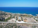 DENİZE YAKIN BAHÇE KATI DAİRE