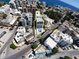Fırsat Girne Merkezde Ana Yol Üstü, Yoğun Yaya ve Araç Trafiği, Çarşı İçi, Limana Yürüme Mesafesinde Harika Satılık Dükkanlar !