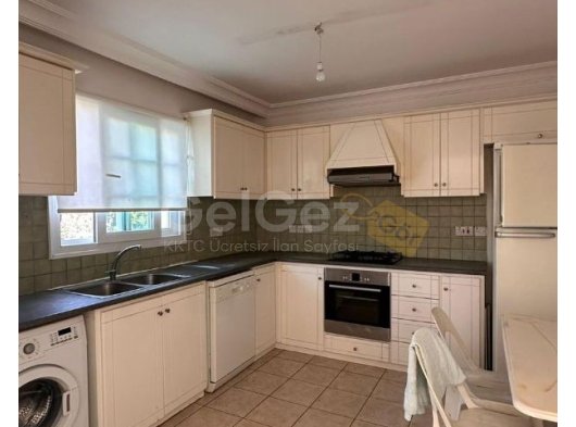 Girne Merkez, Satılık 3+1 Daire 140.000 STG / +905338448651