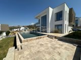 GİRNE / ÇATALKÖY – EFSANE KONUMDA, ARSA FİYATINA LÜKS VİLLA FIRSATI/+905338610484
