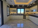 Girne / Edremit TÜRK KOÇANLI – ULTRA LÜKS ÖZEL TASARIM VİLLA/+905338610484