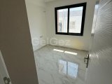 Girne Lapta, Oteller Bölgesinin üstünde Sıfır Satılık 2+1 ve 3+1 Daire 130.000 STG Başlayan Fiyatlar ile / +90533 881 09 02