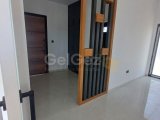 Girne/Ozanköy’de Dağ ve Deniz Manzaralı Sıfır 4+1 Lüks Villa / +905338610484