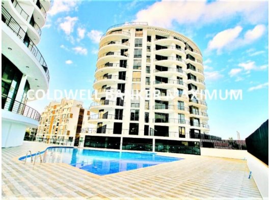 KKTC GİRNE MERKEZDE DENİZ VE DAĞ MANZARALI SATILIK 1+1 DAİRELER **