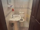 GİRNE MERKEZDE SATILIK TÜRK KOÇANLI DAİRE 3+1 ÇOK GENİŞ 160 M2/170000 STG +05391147350