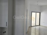 GİRNE ALSANCAK SATILIK GENİŞ BALKONLU DAİRE 2+1/105 000 STG/+905391147350