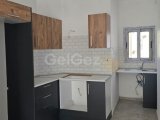 GİRNE ALSANCAK SATILIK GENİŞ BALKONLU DAİRE 2+1/105 000 STG/+905391147350