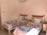 GİRNE BAHÇELİ SATILIK HAVUZLU VİLLA 3+1/315 000 STG/+90 5391147350