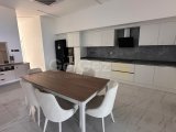 Girne merkez kiralik daire 3+1 / 2500 stg / +905338448651