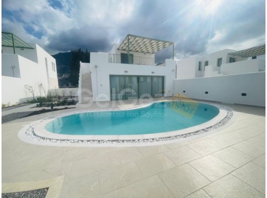 GİRNE LAPTA KİRALIK HAVUZLU VİLLA 3+1 DENİZE SIFIR!!/2500 STG /+90 539 11473 50