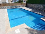ÇOK ACIL!!!! UYGUN FIYAT SATILIK ÖZEL HAVUZLU VİLLA 3+1 LAPTA / 230 000 STG /+905391147350
