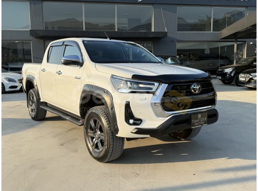 2021 TOYOTA HİLUX 2.4 D Invincible Z PACK  OTOMATİK