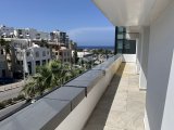 Girne'de Merkez Lord Palace Yanında Kiralık Ofis 1.050 STG / +905338202343